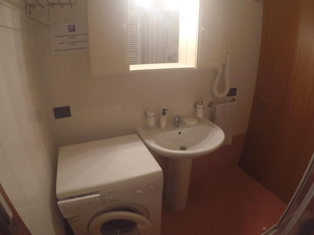 Residence Roberta Con Piscina - Agenzia Cocal Caorle Ngoại thất bức ảnh